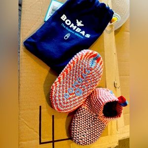 Bombas kids slippers.